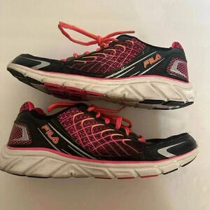 FILA Cool Max Sneaker Size 8